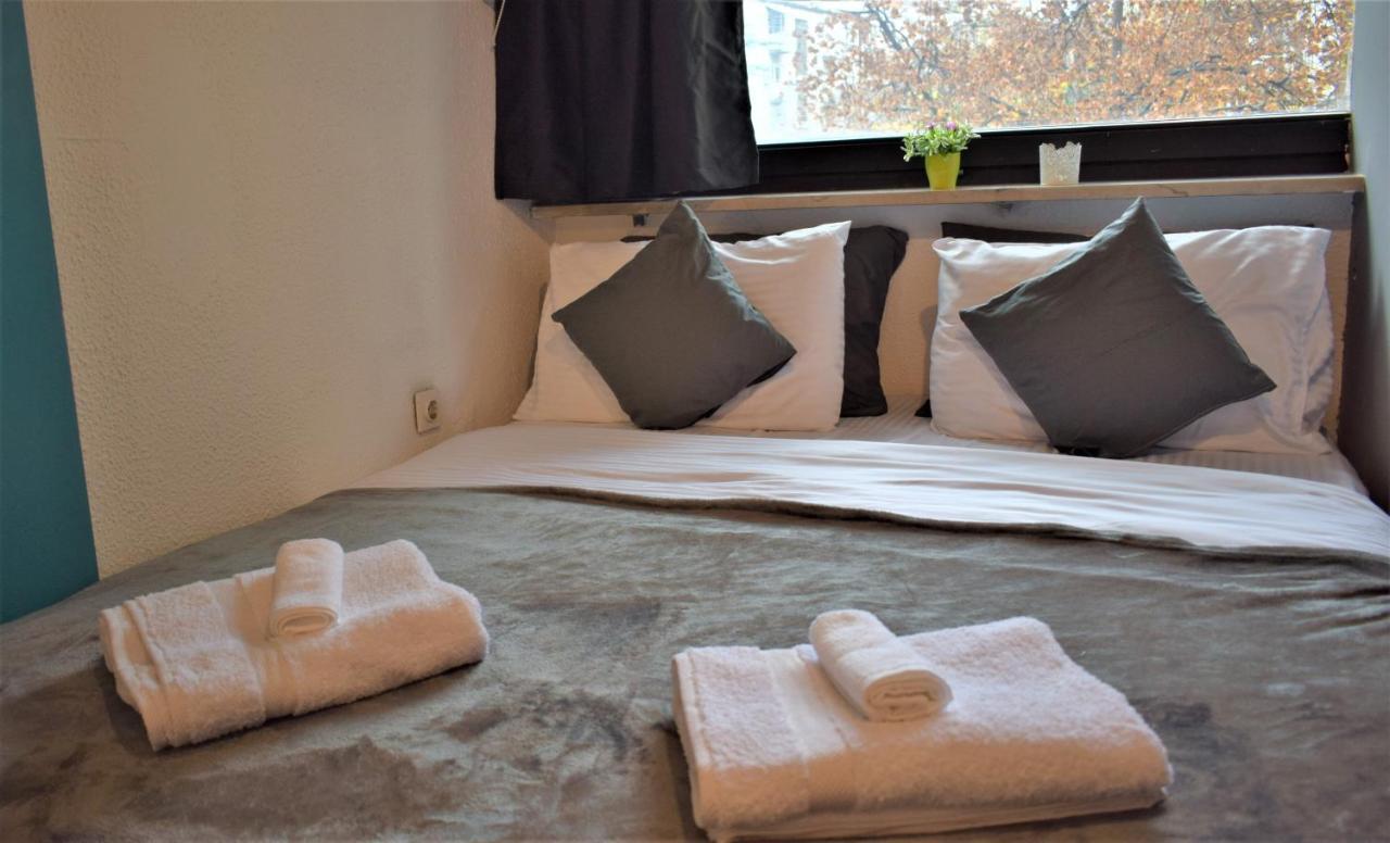 סקופיה M - Square Private Rooms מראה חיצוני תמונה