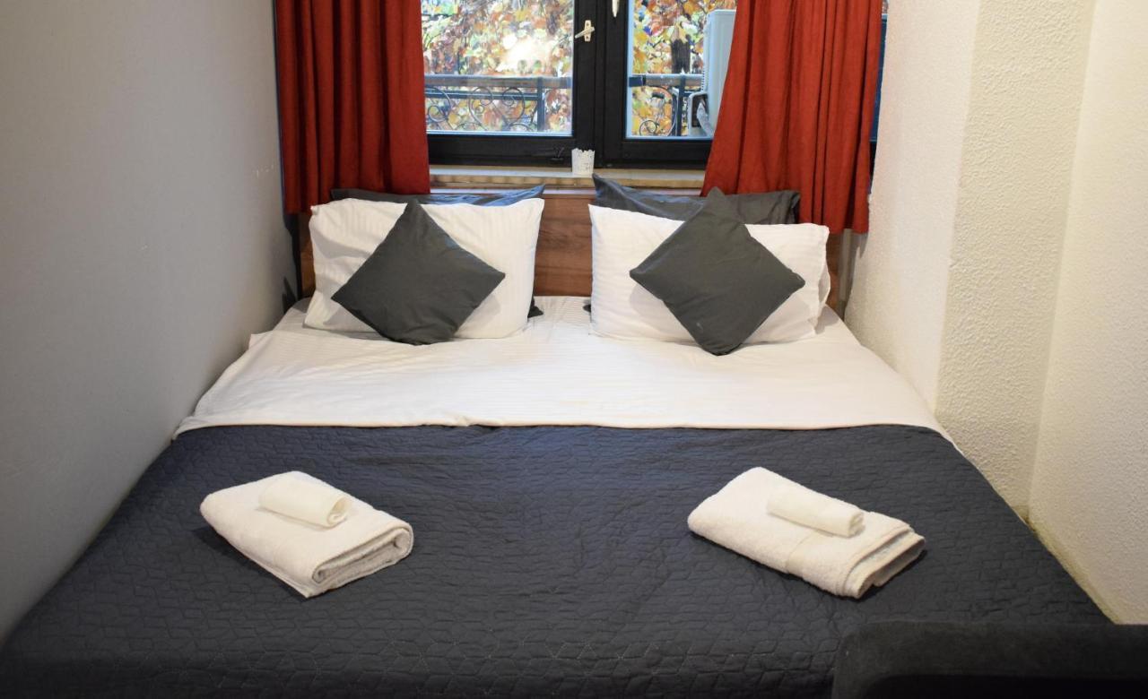 סקופיה M - Square Private Rooms מראה חיצוני תמונה