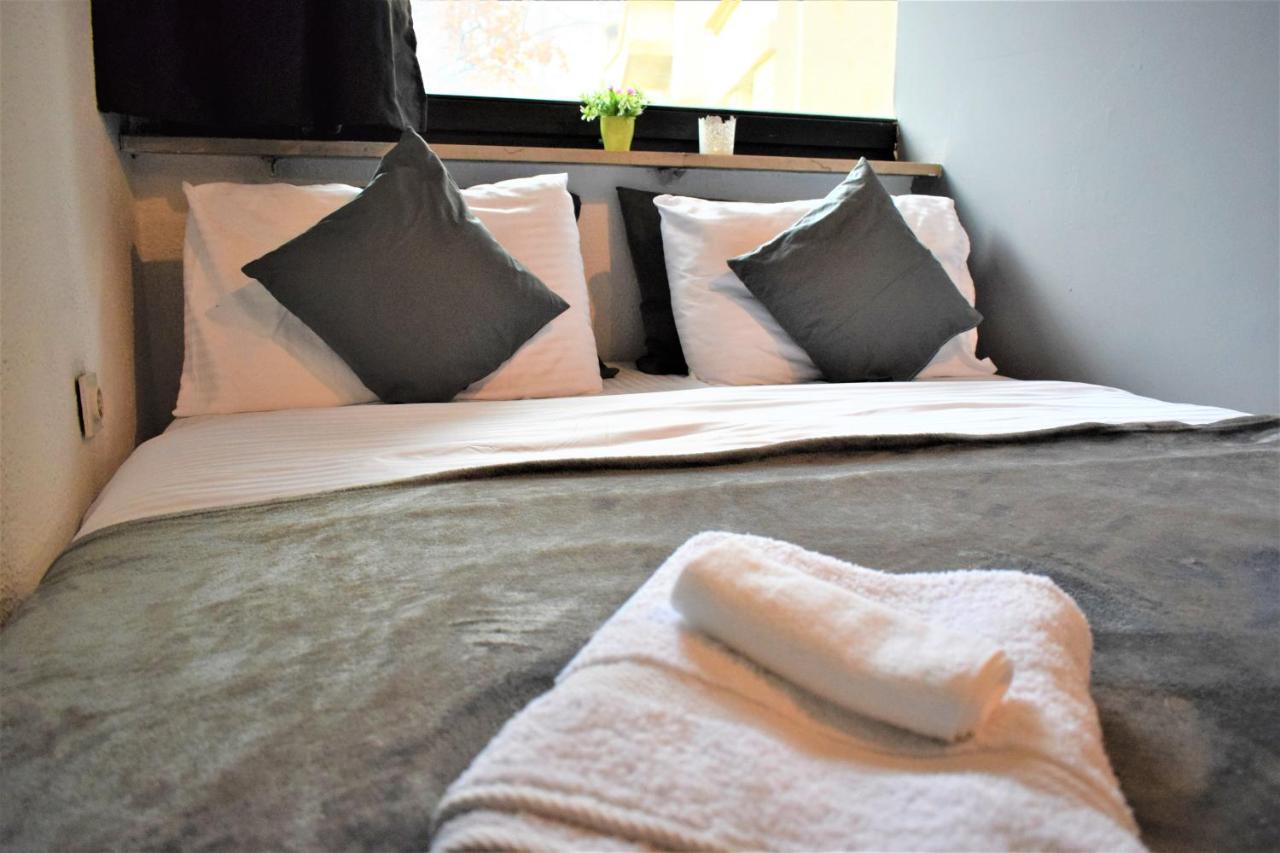 סקופיה M - Square Private Rooms מראה חיצוני תמונה