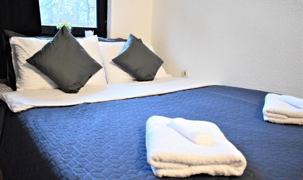 סקופיה M - Square Private Rooms מראה חיצוני תמונה