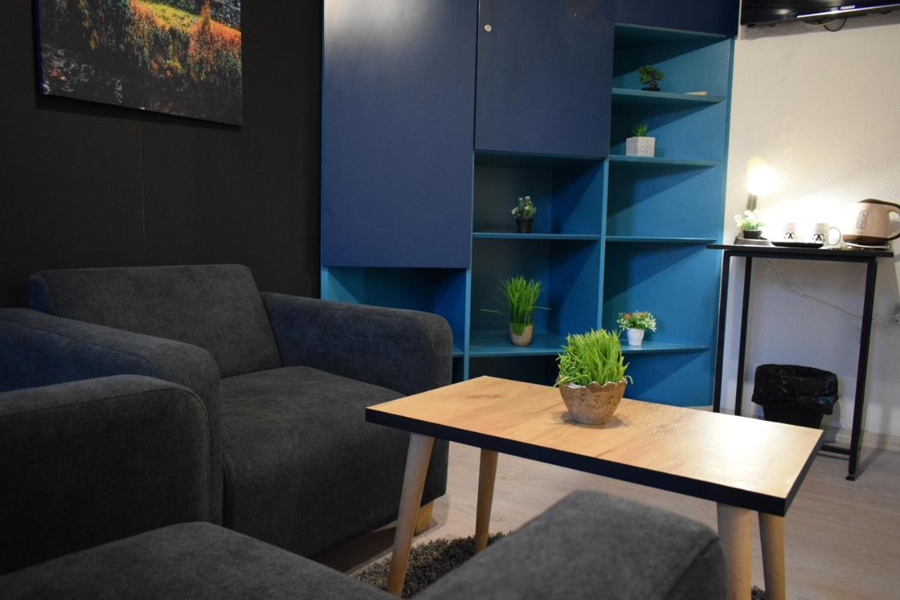 סקופיה M - Square Private Rooms מראה חיצוני תמונה