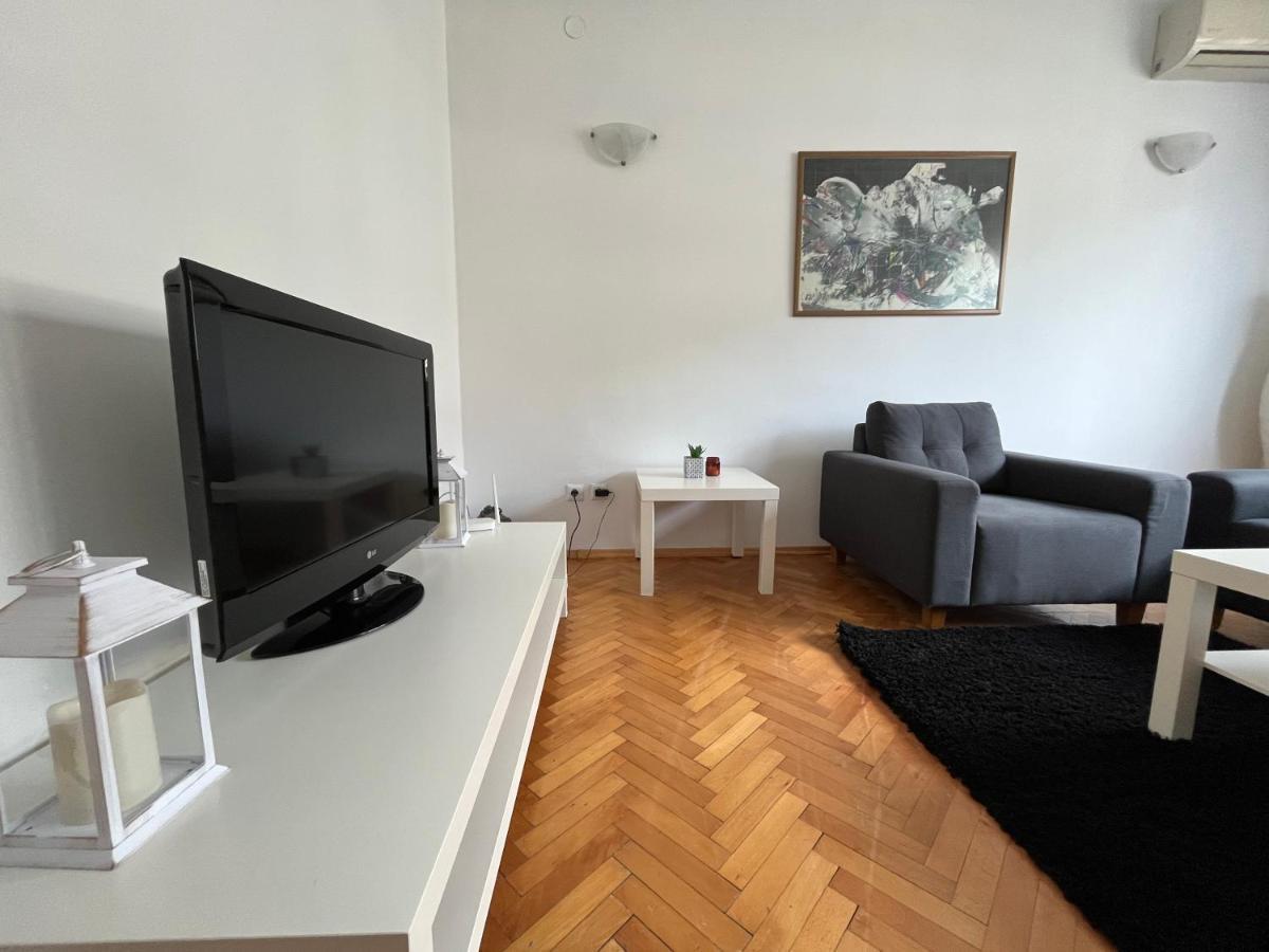 סקופיה M - Square Private Rooms מראה חיצוני תמונה