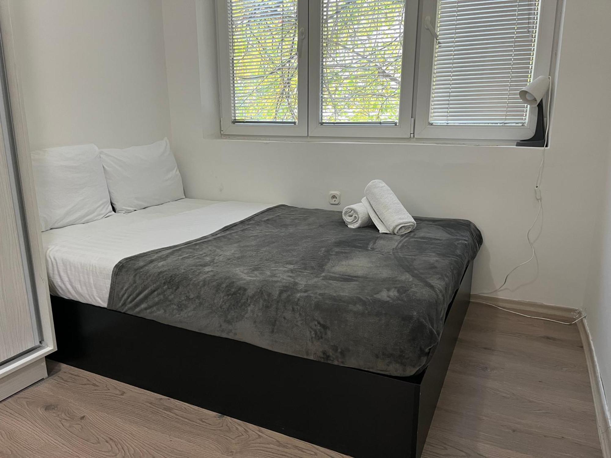 סקופיה M - Square Private Rooms חדר תמונה